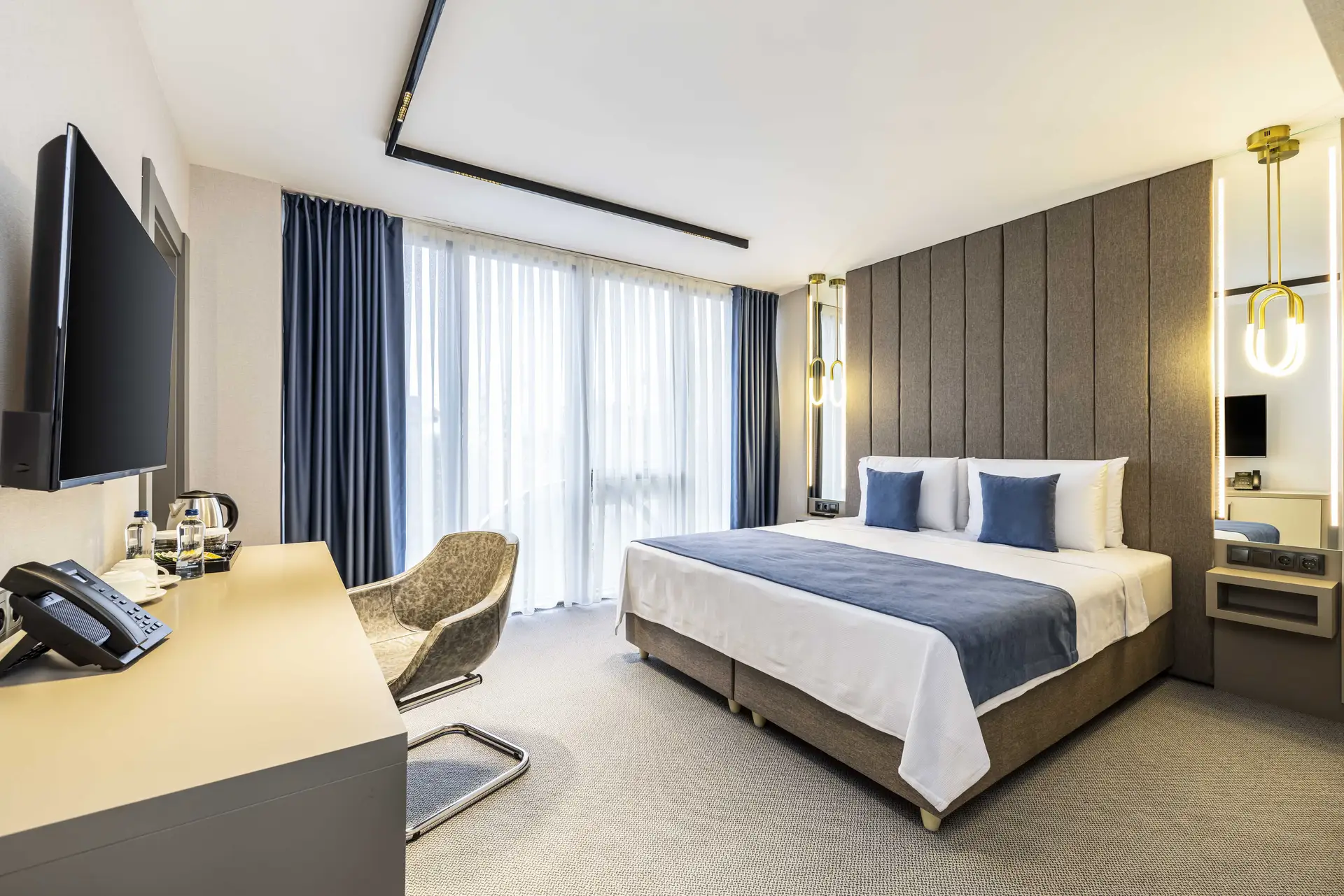 Standart Oda Kara Manzaralı